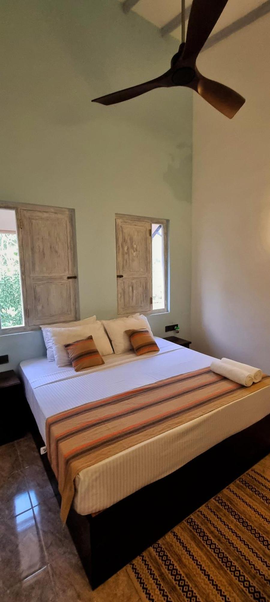 Hotel Amanda Mirissa Esterno foto